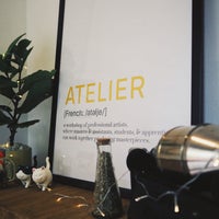 Das Foto wurde bei Atelier Coffee von Atelier Coffee am 12/26/2018 aufgenommen