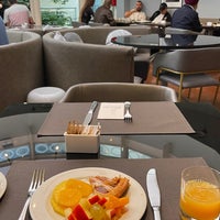 Foto tirada no(a) Holiday Inn Milan Garibaldi por Abdulaziz em 9/21/2022