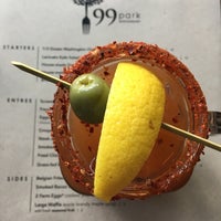 9/10/2017 tarihinde Inna B.ziyaretçi tarafından 99 Park Restaurant'de çekilen fotoğraf