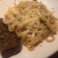 Photo taken at Outback Steakhouse by Mariela C. on 3/30/2019