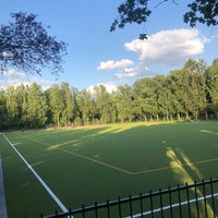 Photo taken at Sportplatz Volkspark Mariendorf by Thorsten D. on 7/1/2019