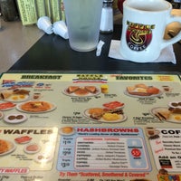 Photo taken at Waffle House by M S. on 1/2/2015