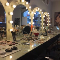 Photo taken at Regina cosmetics by Mirta G. on 10/24/2016