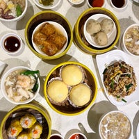 Photo taken at Marco Polo Restaurant by Hui Li T. on 8/19/2023