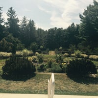 Foto tirada no(a) Greenwood Gardens por Cindy C B. em 9/6/2015