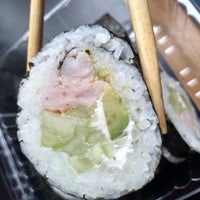 Снимок сделан в The Sushi &amp; Salads, Co. пользователем Kieb O. 9/25/2019