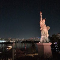 Photo taken at Statue of Liberty by uji on 3/23/2024