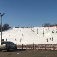 Photo taken at Four Lakes Alpine Snowsports by 千尋 前. on 3/1/2021
