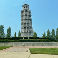 Photo taken at Leaning Tower Of Niles by 千尋 前. on 7/3/2021
