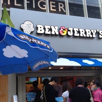 Photo taken at Ben &amp;amp; Jerry&amp;#39;s Kichijoji by 은정 노. on 5/12/2013