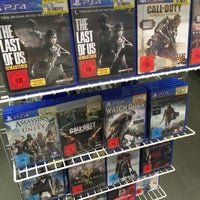 Photo taken at GameStop by Markus Y. on 12/22/2015