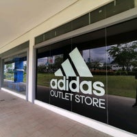 paseo adidas outlet