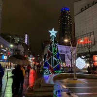 Photo taken at Albee Square by Eva W. on 12/17/2019