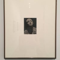 Das Foto wurde bei Bruce Silverstein Gallery von Eva W. am 9/7/2016 aufgenommen