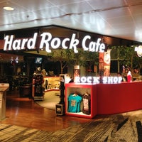Photo taken at Hard Rock Cafe RockShop by Alemana L. on 3/28/2013