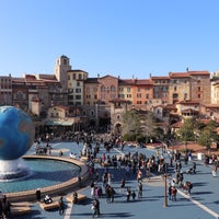 Photo taken at Tokyo DisneySea by Chequita V. on 1/3/2020