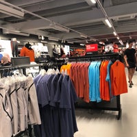 Nike Factory Store Nieuw-West - 19 tips from 981