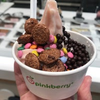 Photo taken at Pinkberry by Lin Lin S. on 3/4/2020