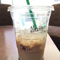 Photo taken at Starbucks by Álvaro R. on 5/22/2015