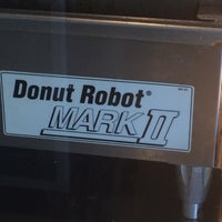 4/1/2016에 Robert B.님이 Top That Donuts에서 찍은 사진