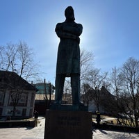 Photo taken at Памятник Фридриху Энгельсу by Roman on 4/10/2021