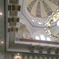 Photo taken at Al Muharebah Mosque by Eddy 7. on 4/12/2013