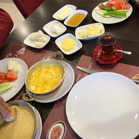 Photo taken at İzhar Karadeniz Restaurant by Ismet P. on 11/22/2016