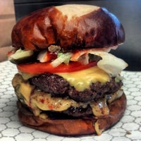 รูปภาพถ่ายที่ American Wild Burger โดย American Wild Burger เมื่อ 7/24/2013