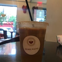 Photo taken at Dear Mama &amp;amp; lama Coffee by のりこ ま. on 8/9/2019