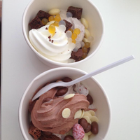4/4/2015 tarihinde Flavalanche Frozen Yogurt  &amp;amp; Bubble Teaziyaretçi tarafından Flavalanche Frozen Yogurt  &amp;amp; Bubble Tea'de çekilen fotoğraf