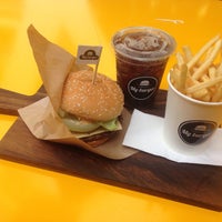 Photo taken at McDonald’s My burger by VORAKORN N. on 12/19/2015