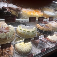 Photo taken at The Cheesecake Factory by Caganur A. on 7/19/2021