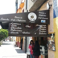 2/27/2014 tarihinde Rocio A.ziyaretçi tarafından La Buena Taza de Café'de çekilen fotoğraf
