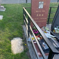 Photo taken at Bruce Lee&amp;#39;s Grave by Maddy B. on 7/8/2022