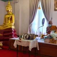 Photo taken at Wat Debsirindrawas by Nut N. on 7/30/2022