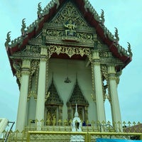 Photo taken at Wat Siri Kamalawat (Wat Mai Sena) by Nut N. on 9/20/2020
