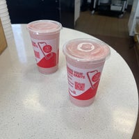 Photo taken at Smoothie King by Flight Engineer on 5/28/2023