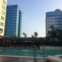 Photo taken at Swimming Pool 5th Floor Hotel Menara Peninsula by Nur K. on 5/18/2016