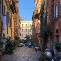 Photo taken at Rione XIII - Trastevere by Anna A. on 8/6/2020