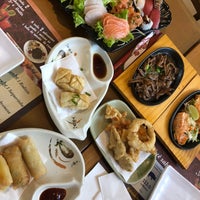 Photo taken at Matsuya Restaurante Japonês | 松屋すし by Zaira P. on 3/30/2018