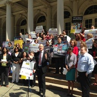 5/2/2013 tarihinde Ashley E.ziyaretçi tarafından New York City Hall'de çekilen fotoğraf