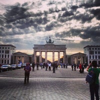 Photo taken at Brandenburg Gate by Niké G. on 4/15/2013