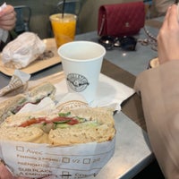Photo taken at Bagelstein by SY♏️ on 8/30/2019