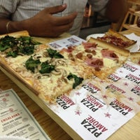 รูปภาพถ่ายที่ Pizza Amore โดย Melina Q. เมื่อ 6/2/2013