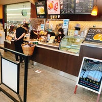 タリーズコーヒー 新潟万代店 360人の訪問者 から 4個のtips 件