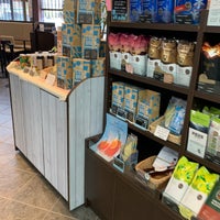 タリーズコーヒー 新潟万代店 360人の訪問者 から 4個のtips 件