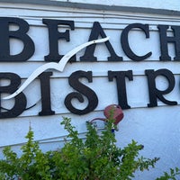 Foto scattata a Beach Bistro da Rachel P. il 3/6/2022