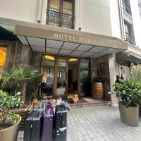 10/14/2022 tarihinde 💕🧸ziyaretçi tarafından Hotel Morione Karaköy'de çekilen fotoğraf