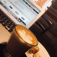 9/10/2018にEvgeniya B.がJeffreys coffeeshop Маросейкаで撮った写真