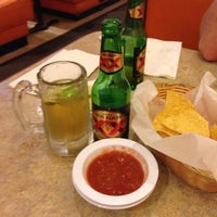 Снимок сделан в Los Arcos Mexican Restaurant пользователем Timothy H. 4/13/2013